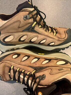 ~~Merrell Mens Size 12 Radius Mid Waterproof Continuum Hiking Boots